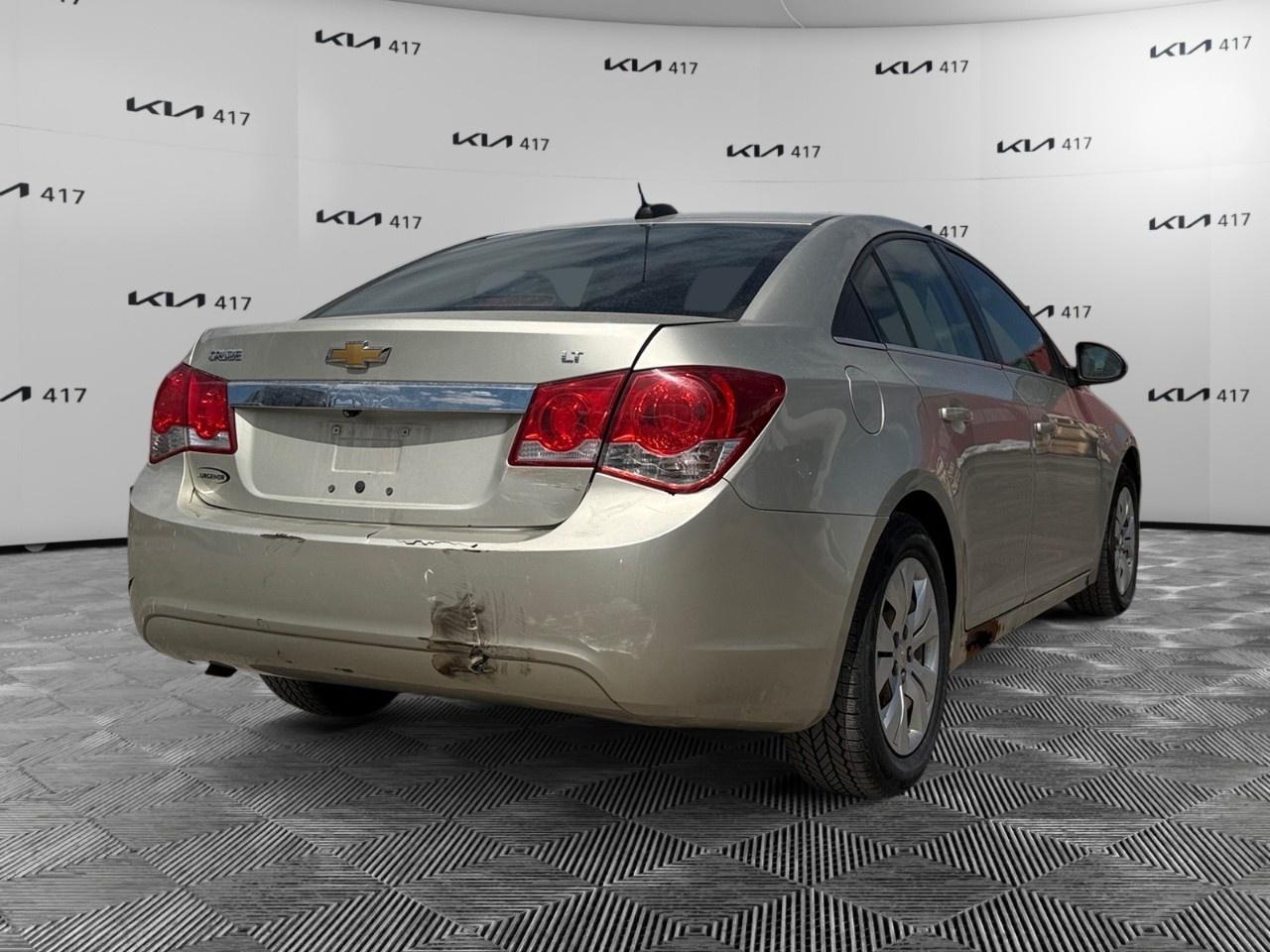 2016 Chevrolet Cruze Limited 4dr Sdn LT w/1LT Photo