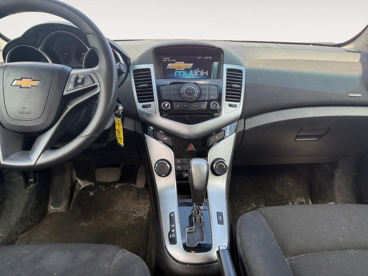 2016 Chevrolet Cruze Limited 4dr Sdn LT w/1LT Photo