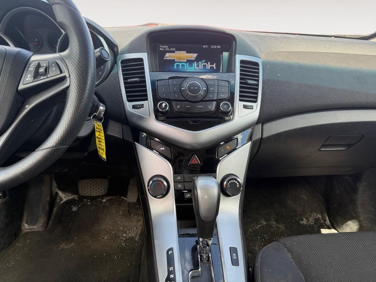 2016 Chevrolet Cruze Limited 4dr Sdn LT w/1LT Photo