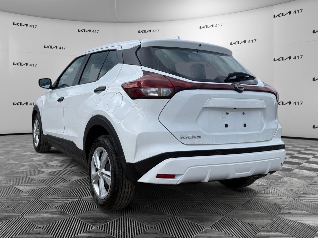 2024 Nissan Kicks S FWD Photo