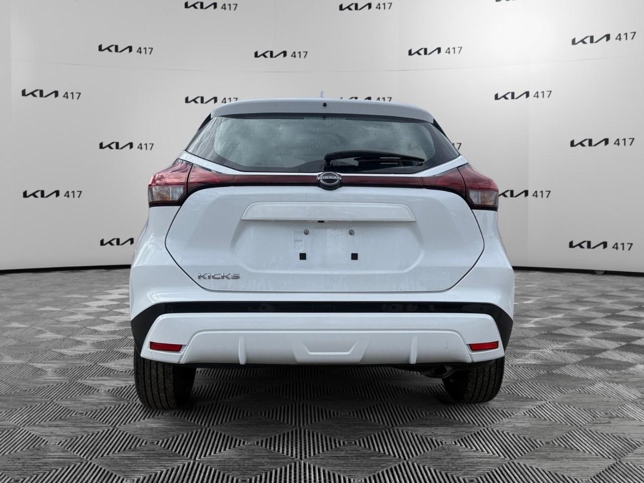 2024 Nissan Kicks S FWD Photo
