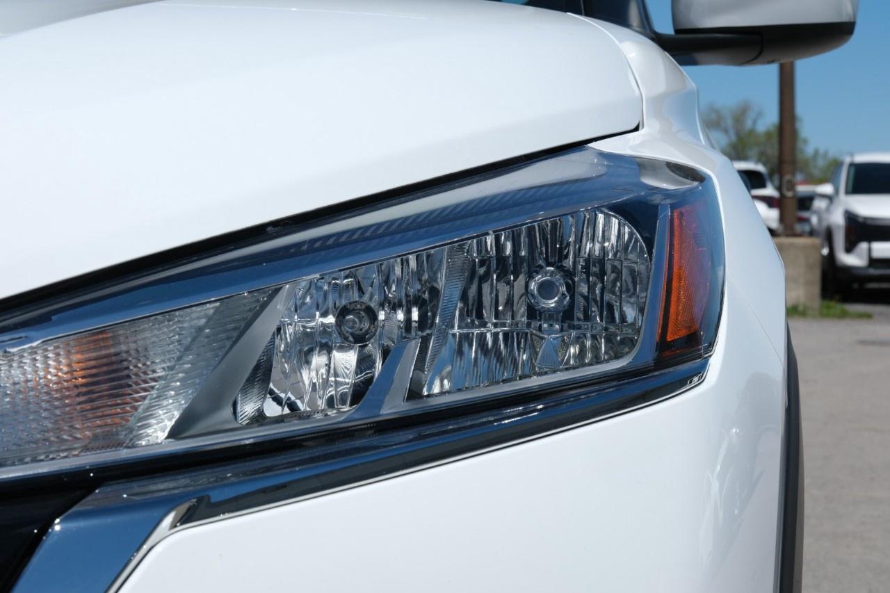 2024 Nissan Kicks S FWD Photo