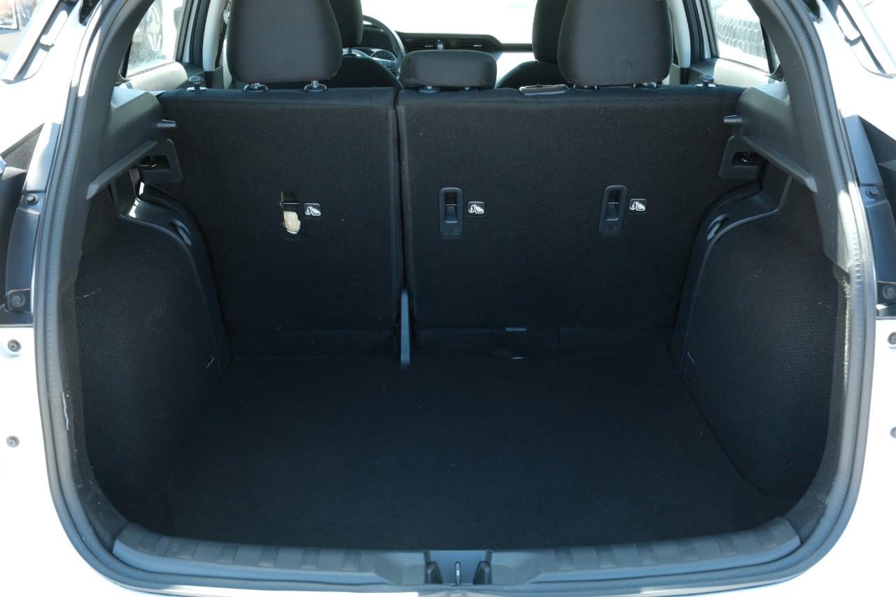 2024 Nissan Kicks S FWD Photo