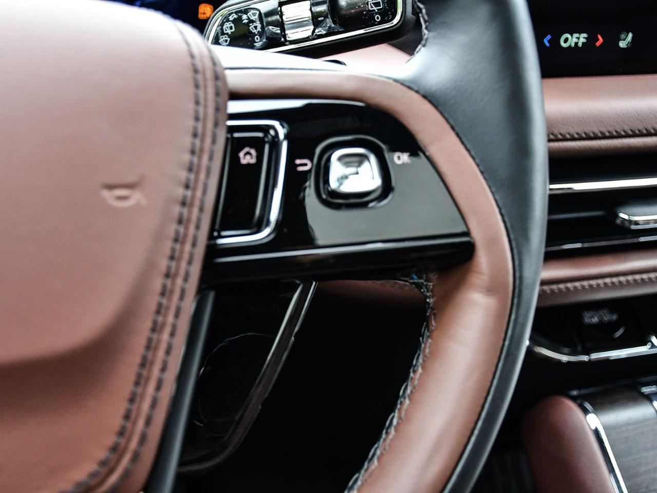 2026 Lincoln Aviator Reserve AWD Photo