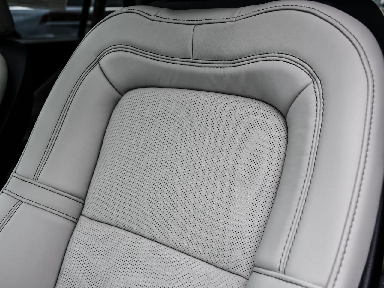 2026 Lincoln Aviator Reserve AWD Photo