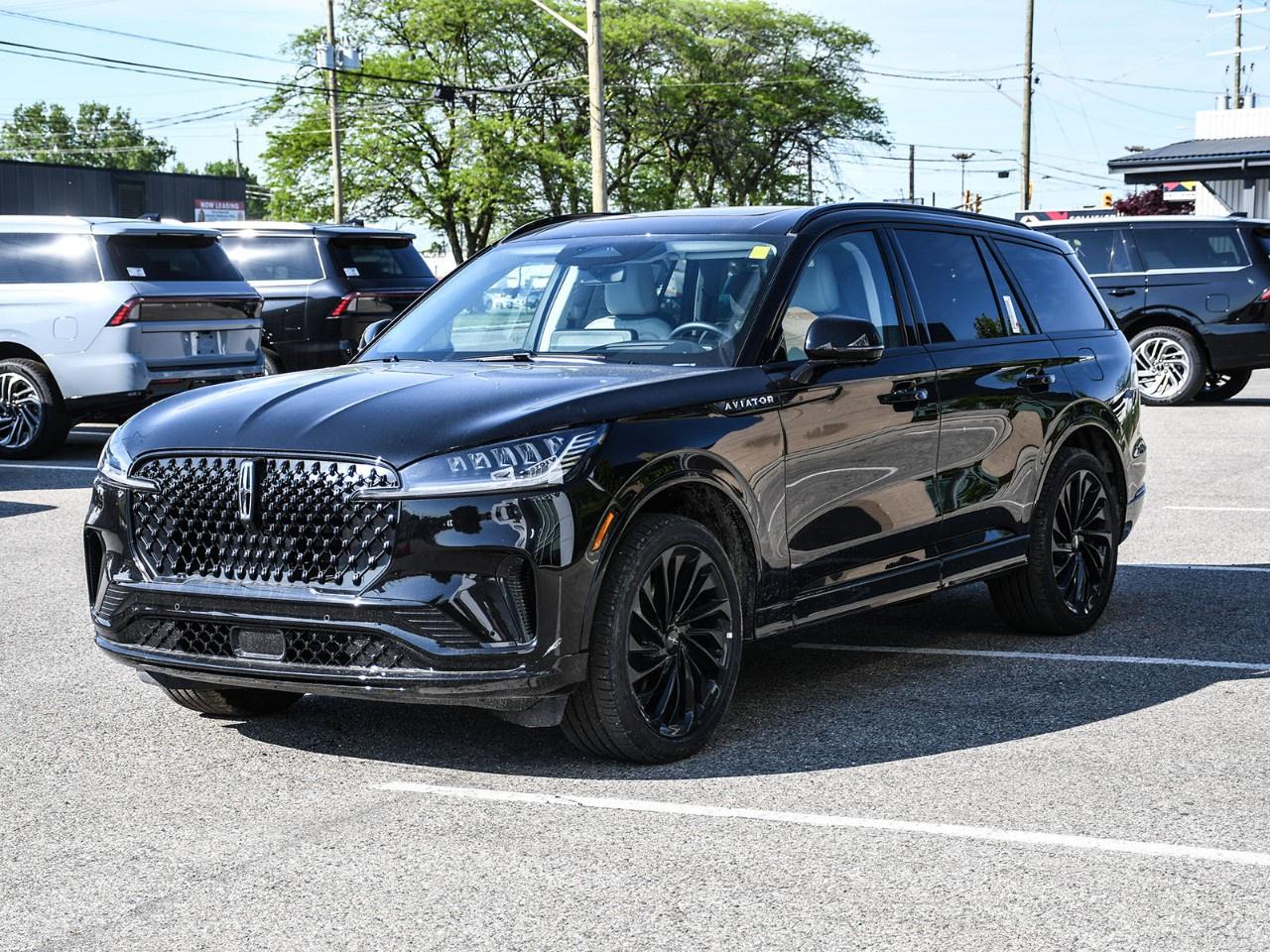 2026 Lincoln Aviator Reserve AWD Photo2