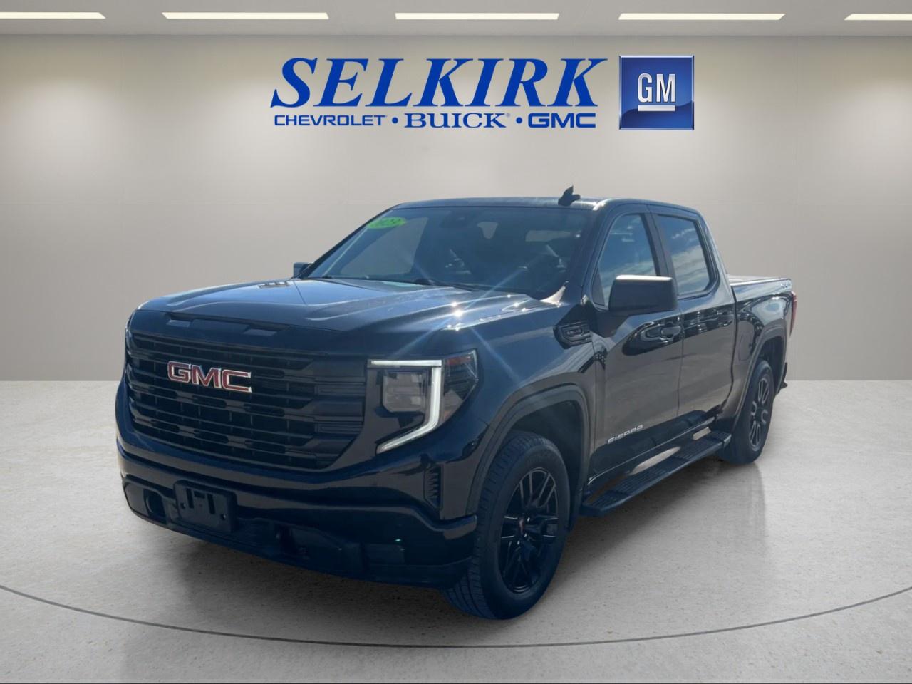 Used 2023 GMC Sierra 1500 Crew Cab Short Box 4-Wheel Drive Pro for sale in Selkirk, MB