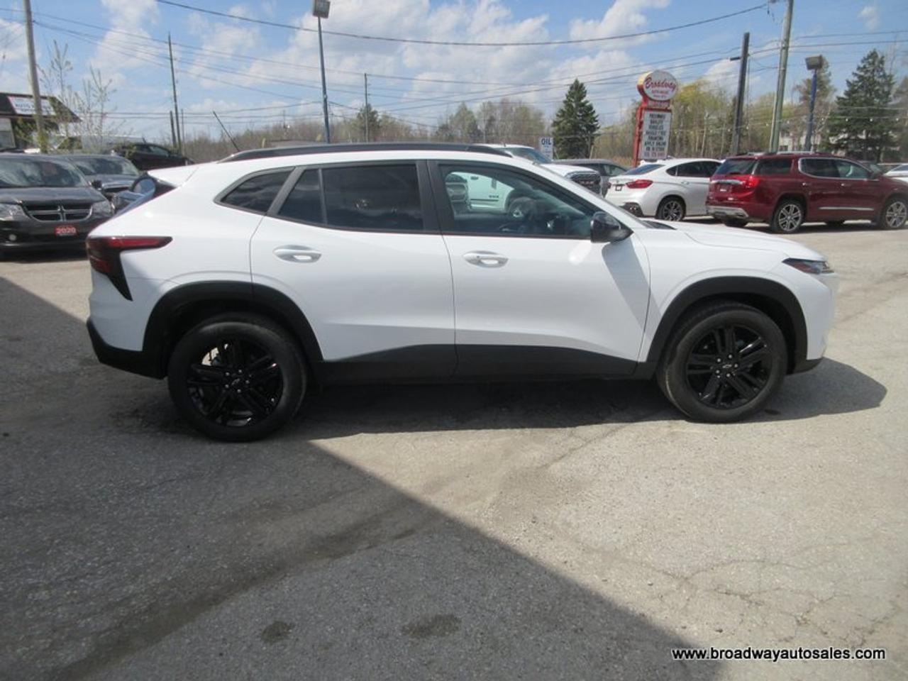 2024 Chevrolet Trax FUEL EFFICIENT ACTIV-VERSION 5 PASSENGER 1.2L - TURBO.. LEATHER.. HEATED SEATS & WHEEL.. POWER SUNROOF.. BACK-UP CAMERA.. BLUETOOTH SYSTEM.. Photo