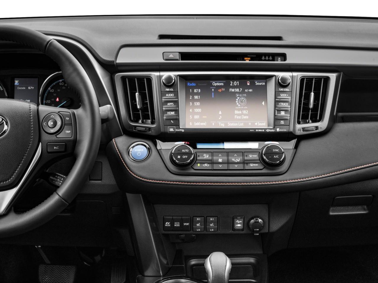 2017 Toyota RAV4 Hybrid SE Photo