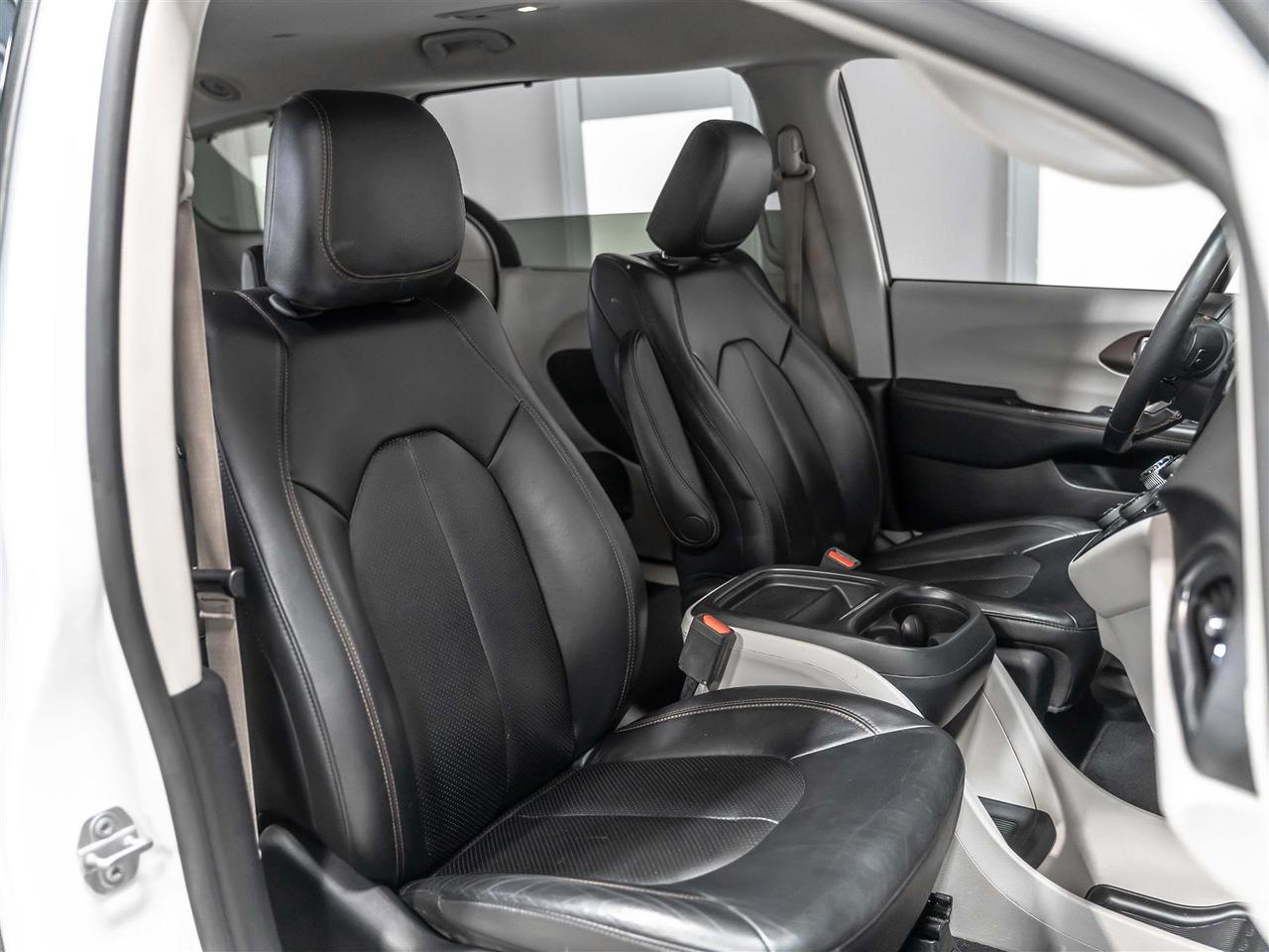 2018 Chrysler Pacifica TOURING-L PLUS|BLINDSPOT|NAVI|REARCAM|ACCIDENT FREE Photo