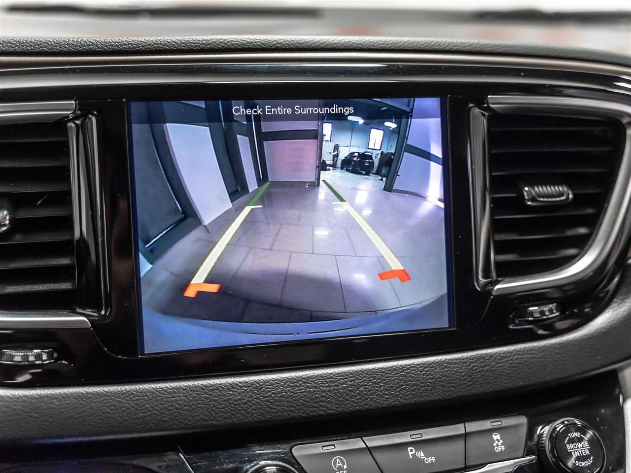 2018 Chrysler Pacifica TOURING-L PLUS|BLINDSPOT|NAVI|REARCAM|ACCIDENT FREE Photo