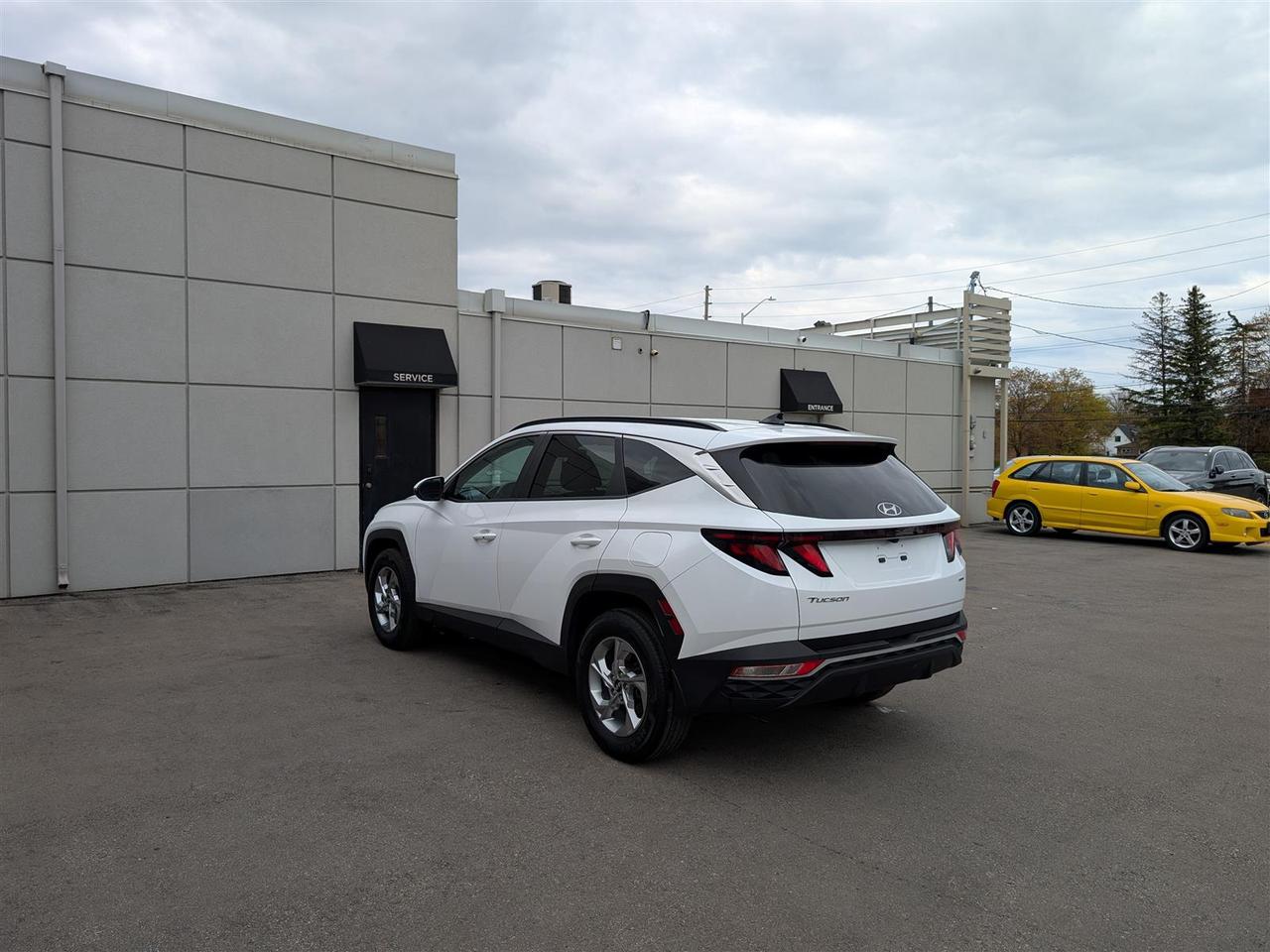 2022 Hyundai Tucson PREDERRED AWD - REVERSE CAM - TECH FEATS Photo