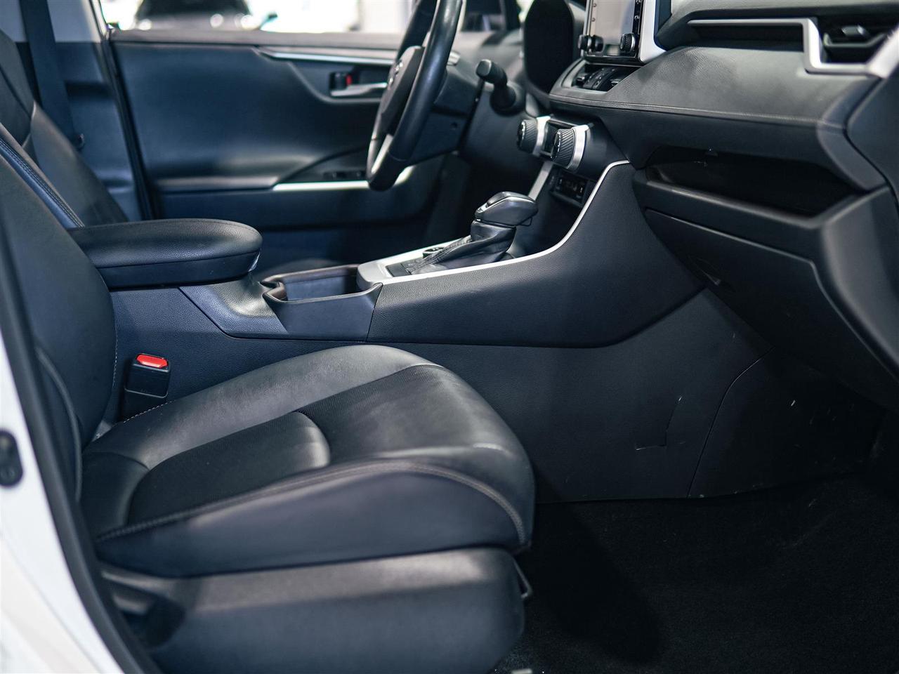 2020 Toyota RAV4 LIMITED AWD | NO ACCIDENTS | TOYOTA SERVICED Photo