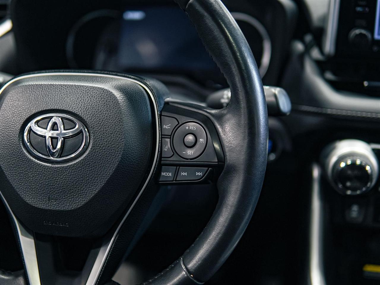 2020 Toyota RAV4 LIMITED AWD | NO ACCIDENTS | TOYOTA SERVICED Photo