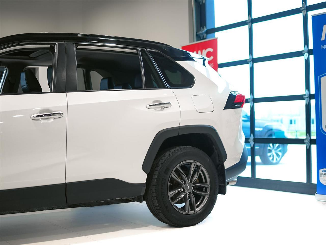 2020 Toyota RAV4 LIMITED AWD | NO ACCIDENTS | TOYOTA SERVICED Photo