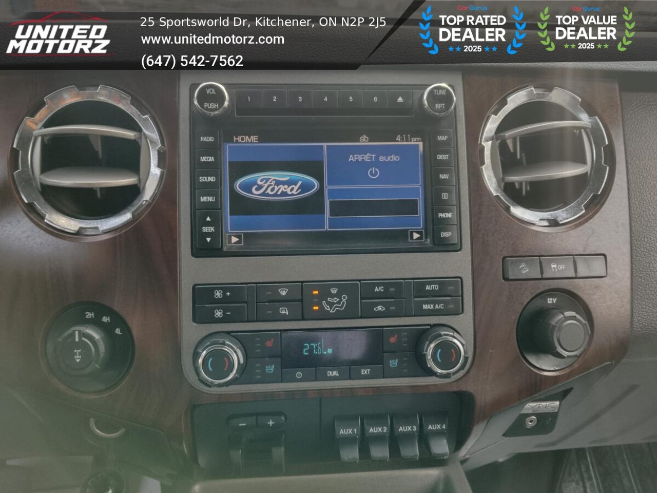 2011 Ford F-250 Super Duty SRW 4WD Crew Cab 156" Lariat Photo