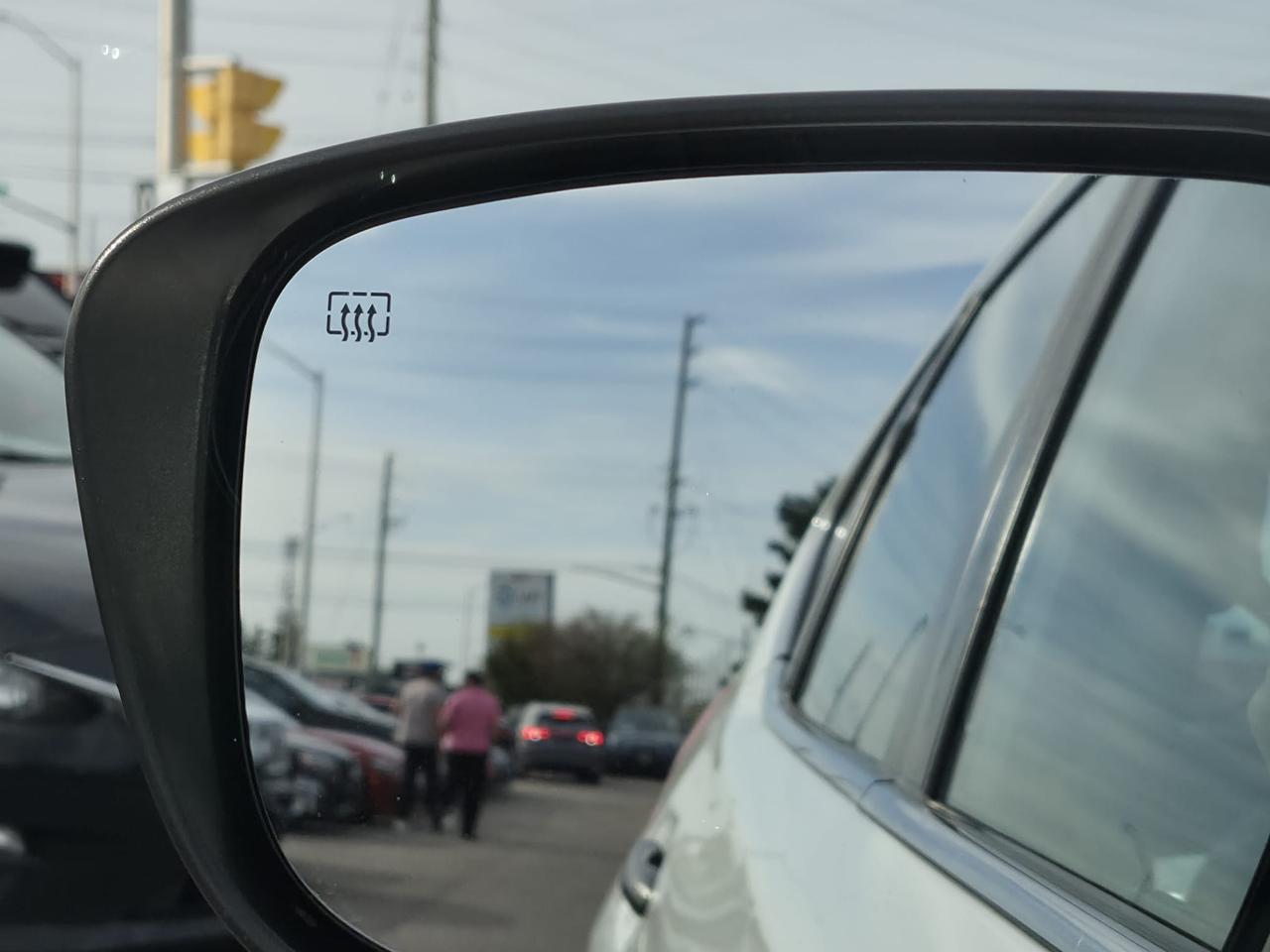 2017 Nissan Rogue AWD B-TOOTH CAMERA BLIND SPOT !!SAFETY CERTIFIED!! Photo