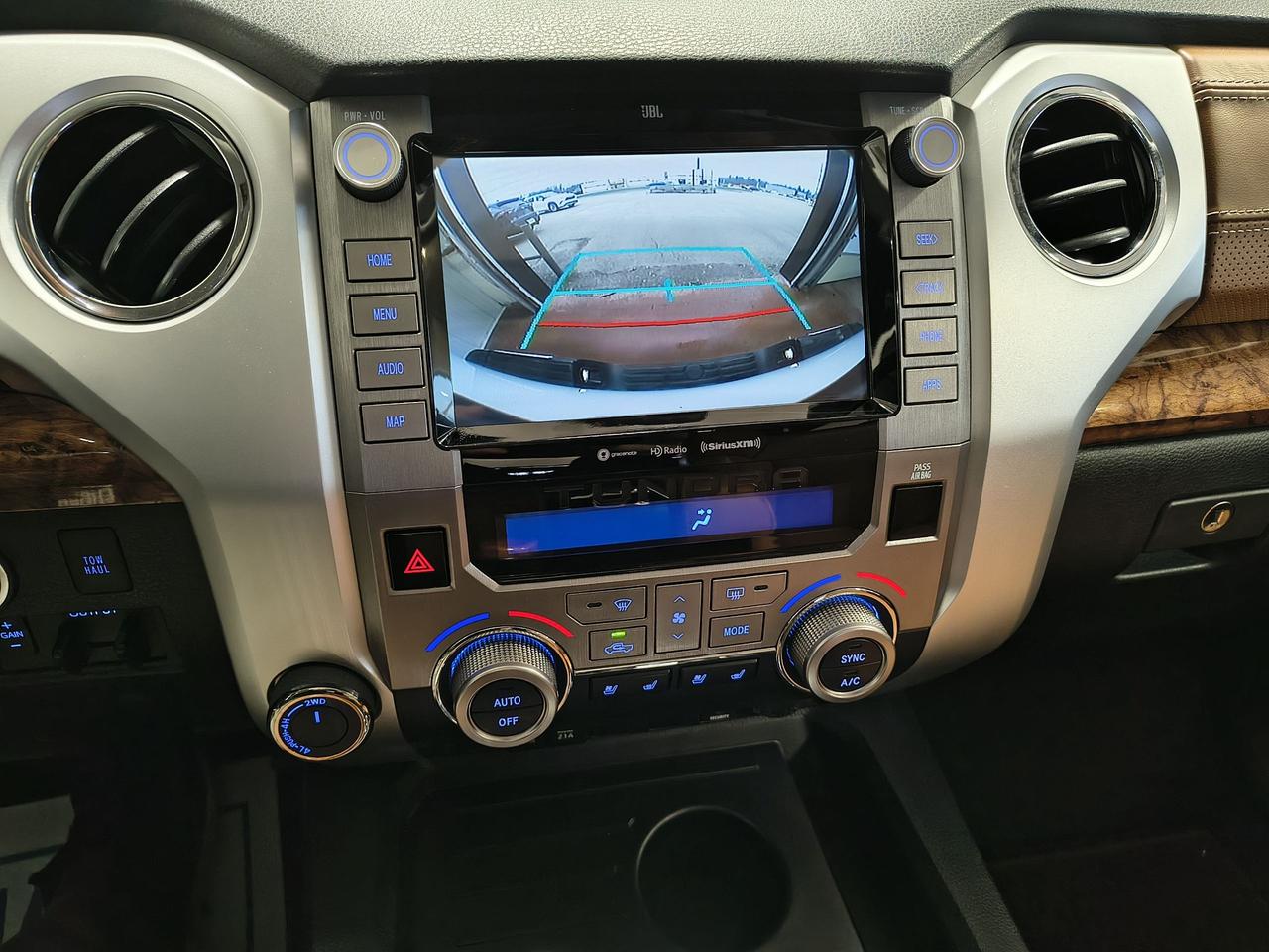 2020 Toyota Tundra Platinum Photo0