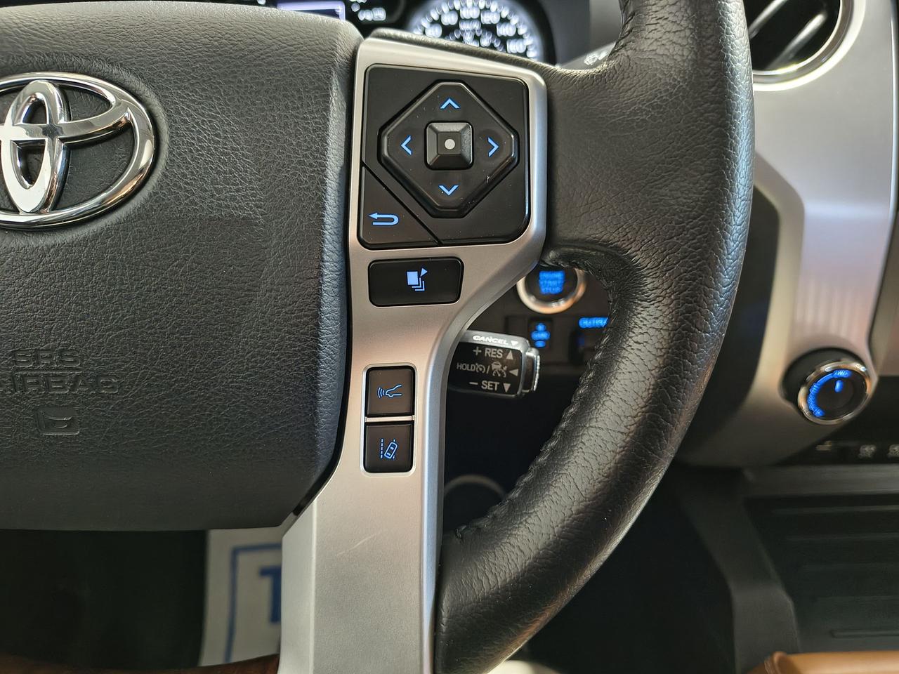 2020 Toyota Tundra Platinum Photo0