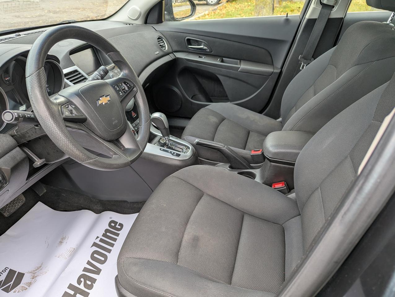2016 Chevrolet Cruze "Clean NO ACCIDENTS" certified + FREE 6M warranty Photo4