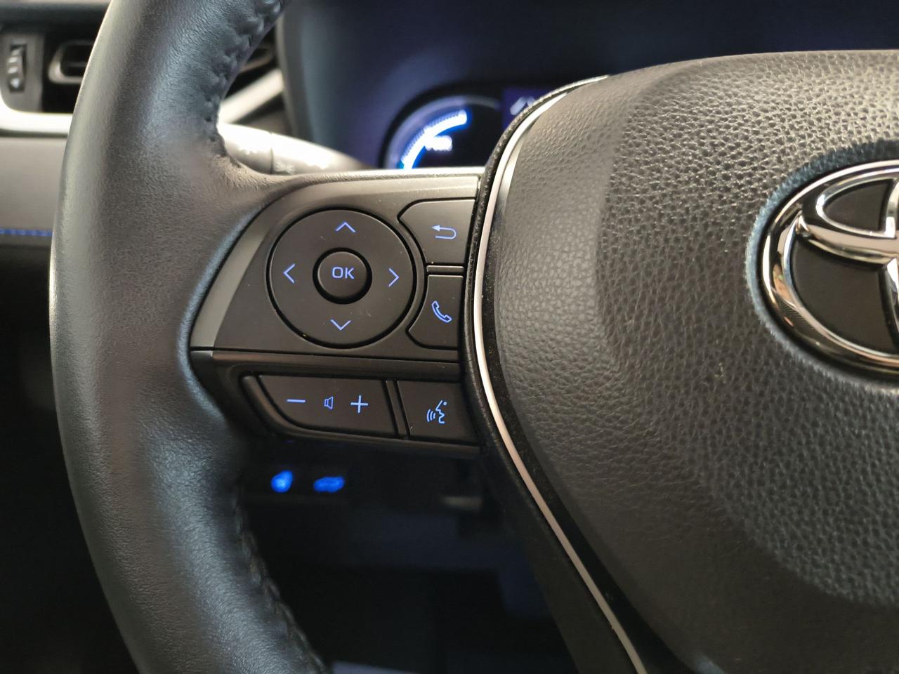 2022 Toyota RAV4 Hybrid XSE Photo