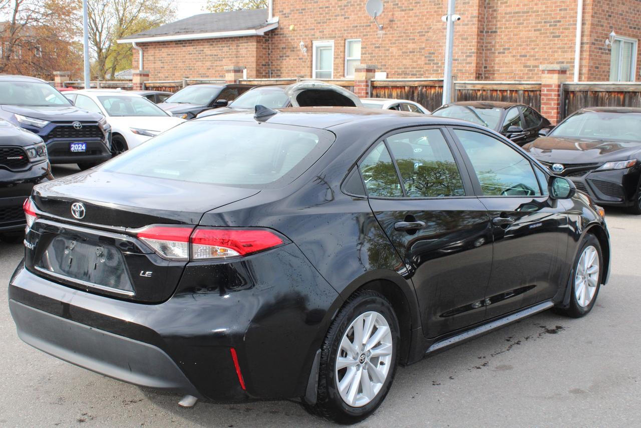 2025 Toyota Corolla LE Photo3