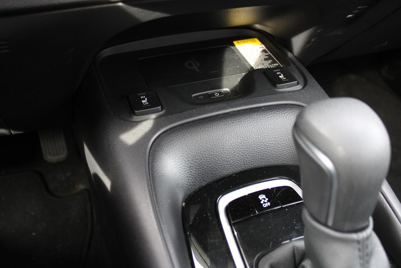 2025 Toyota Corolla LE Photo