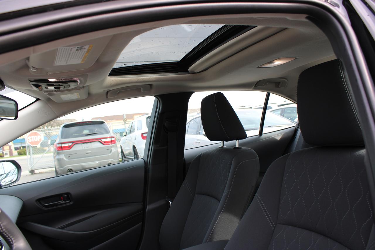 2025 Toyota Corolla LE Photo