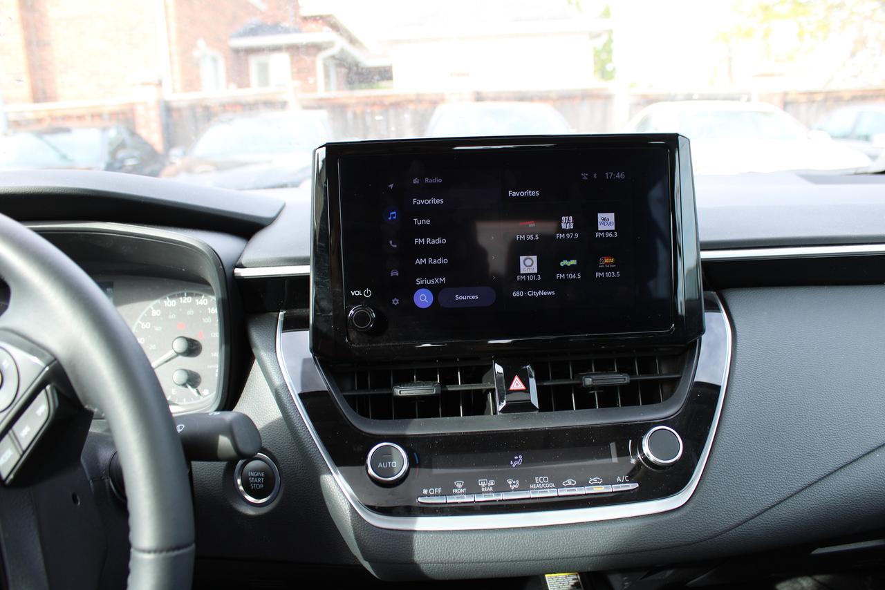 2025 Toyota Corolla LE Photo