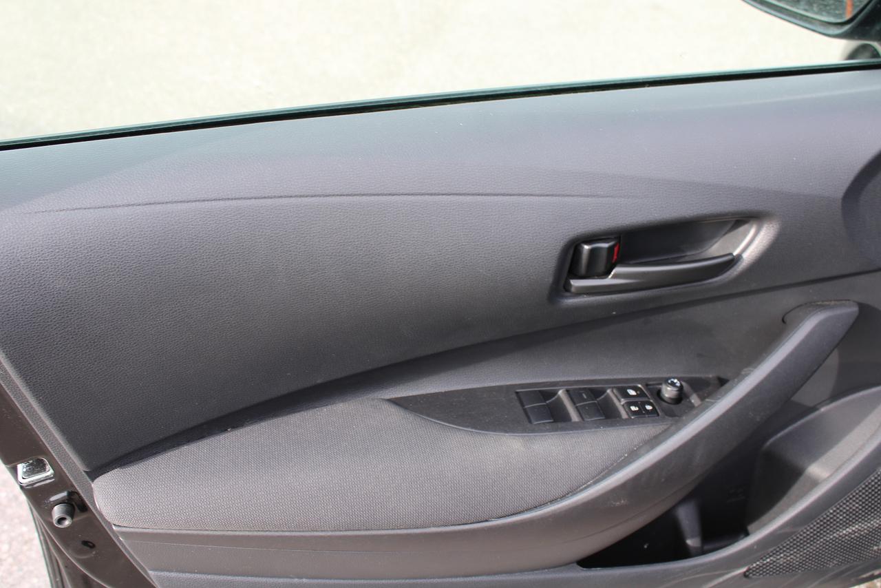 2025 Toyota Corolla LE Photo