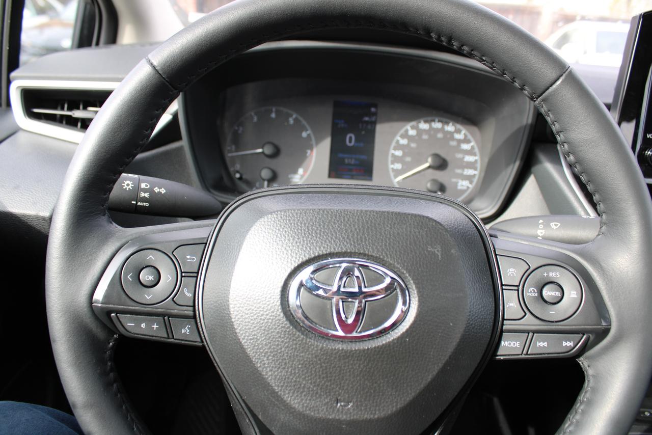 2025 Toyota Corolla LE Photo