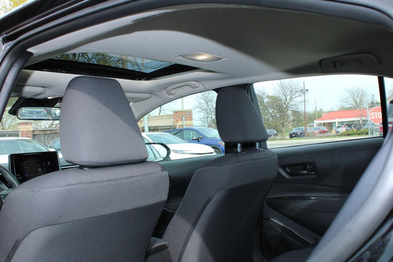 2025 Toyota Corolla LE Photo
