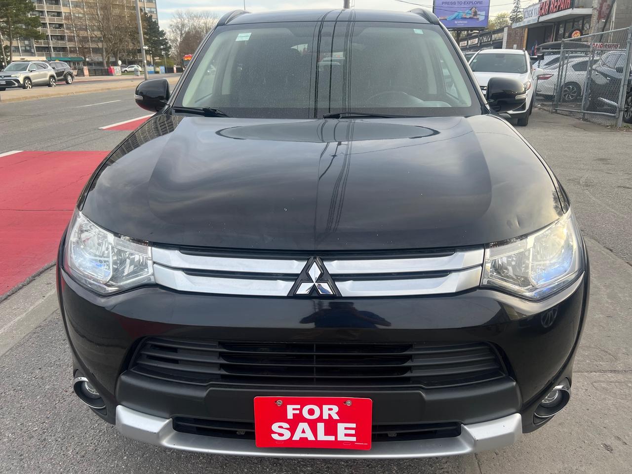 2015 Mitsubishi Outlander 7 SEATS- 4WD- HEATED SEATS Photo