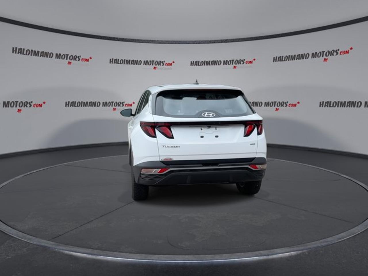 2023 Hyundai Tucson Essential AWD | No accidents Photo