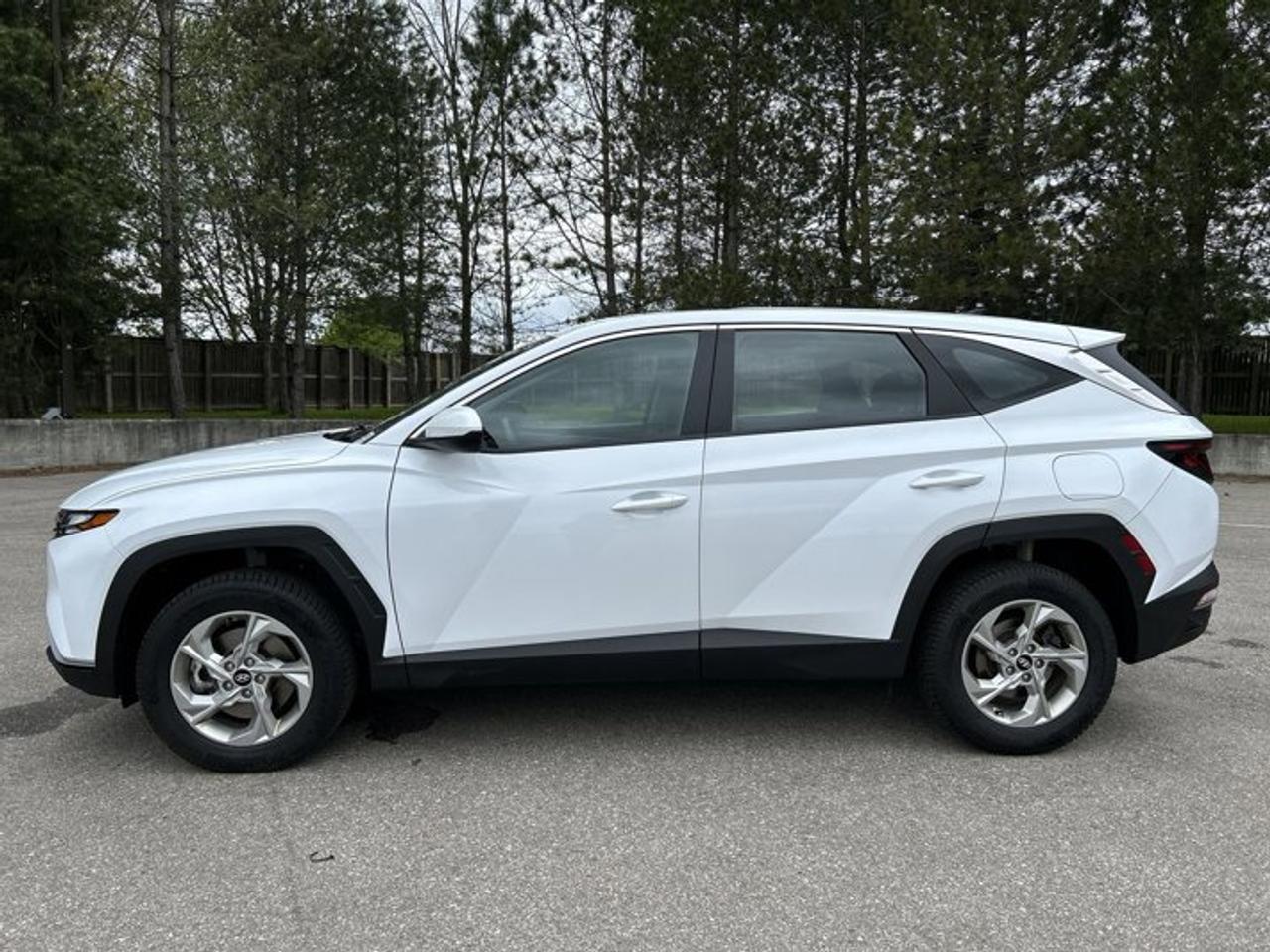 2023 Hyundai Tucson Essential AWD | No accidents Photo