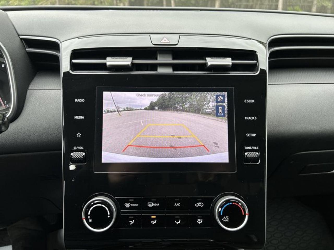 2023 Hyundai Tucson Essential AWD | No accidents Photo