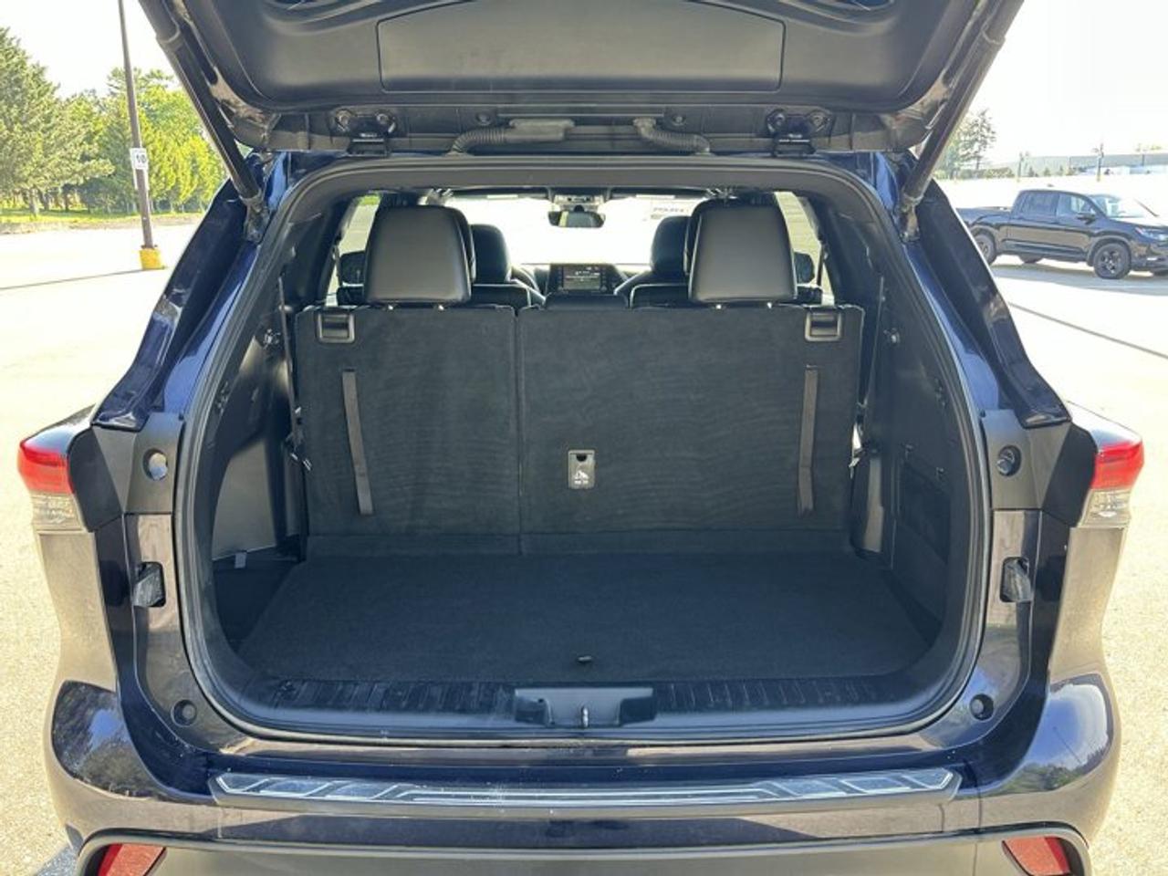 2022 Toyota Highlander XSE AWD | No Accidents | Sunroof | Leather Seats | Heated Steering Wheel Photo