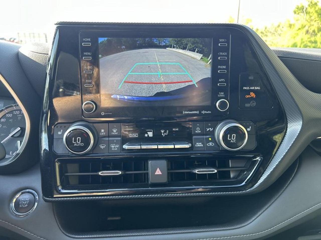 2022 Toyota Highlander XSE AWD | No Accidents | Sunroof | Leather Seats | Heated Steering Wheel Photo