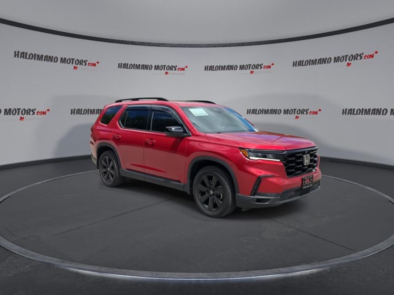 2025 Honda Pilot Black Edition AWD | One Owner | No Accidents | Leather Seats | 360 Camera Photo