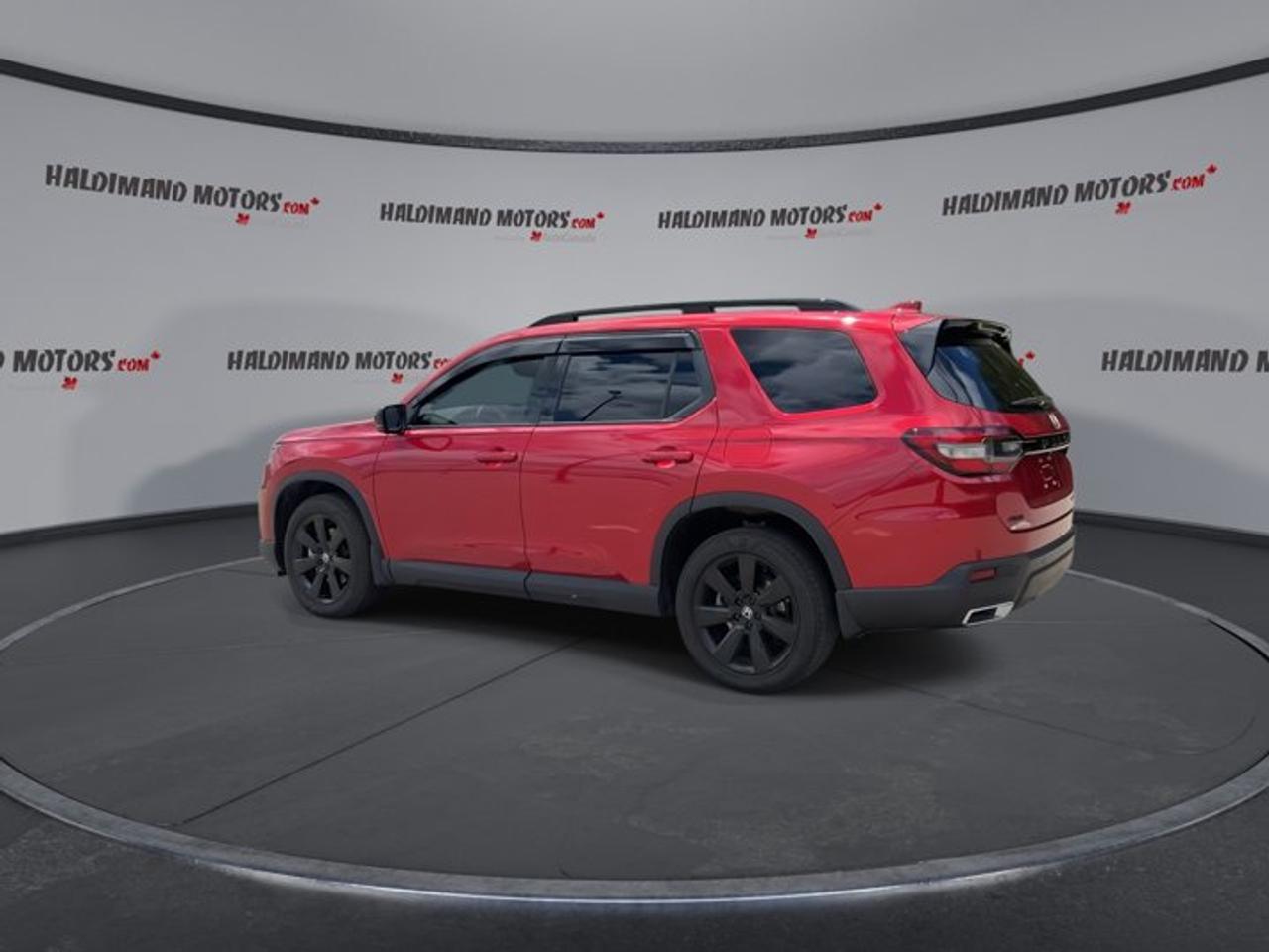 2025 Honda Pilot Black Edition AWD | One Owner | No Accidents | Leather Seats | 360 Camera Photo