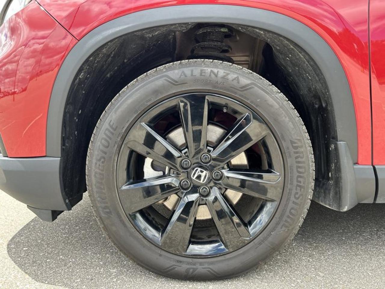 2025 Honda Pilot Black Edition AWD | One Owner | No Accidents | Leather Seats | 360 Camera Photo