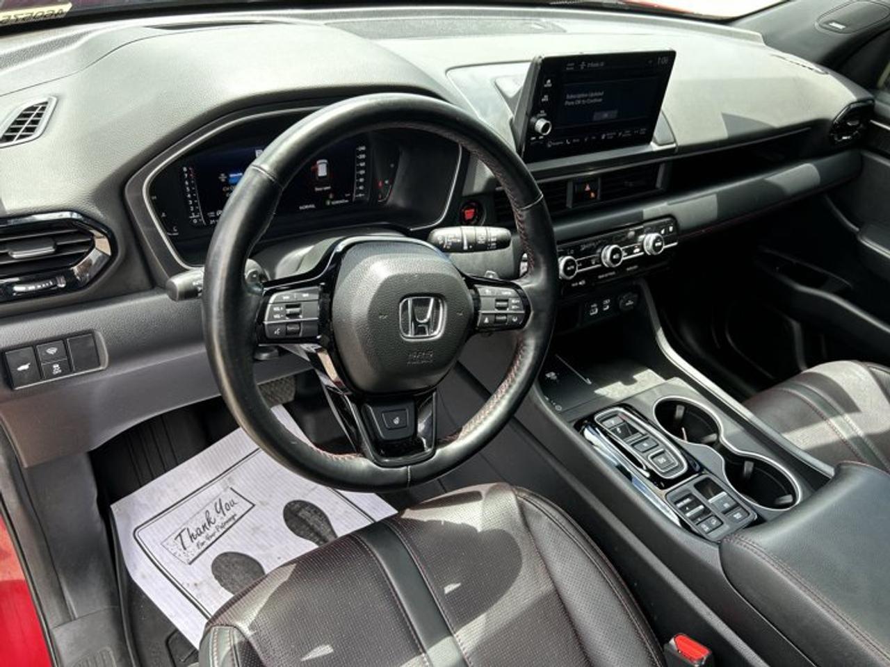 2025 Honda Pilot Black Edition AWD | One Owner | No Accidents | Leather Seats | 360 Camera Photo