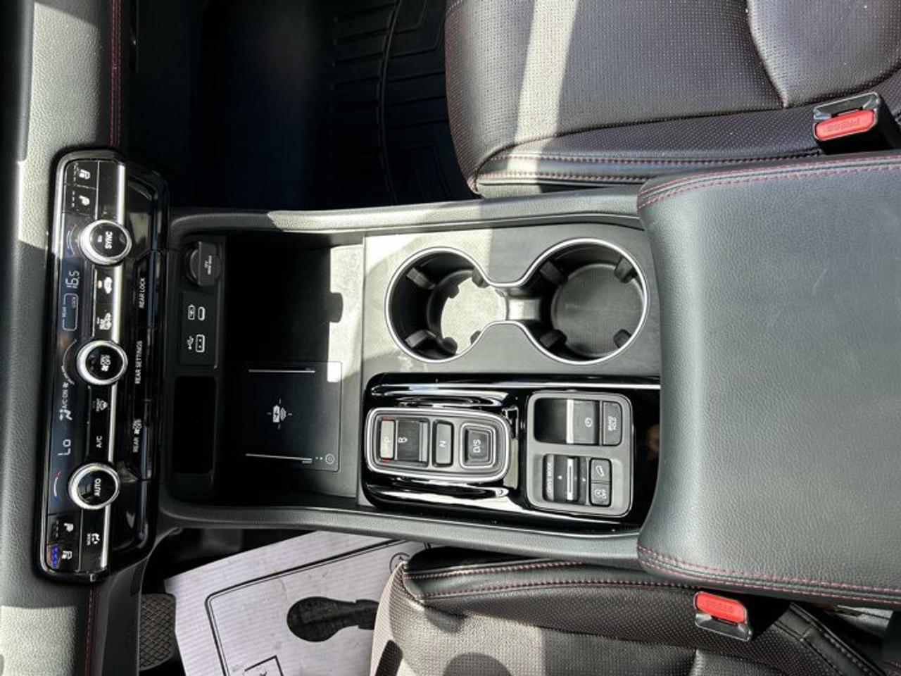 2025 Honda Pilot Black Edition AWD | One Owner | No Accidents | Leather Seats | 360 Camera Photo