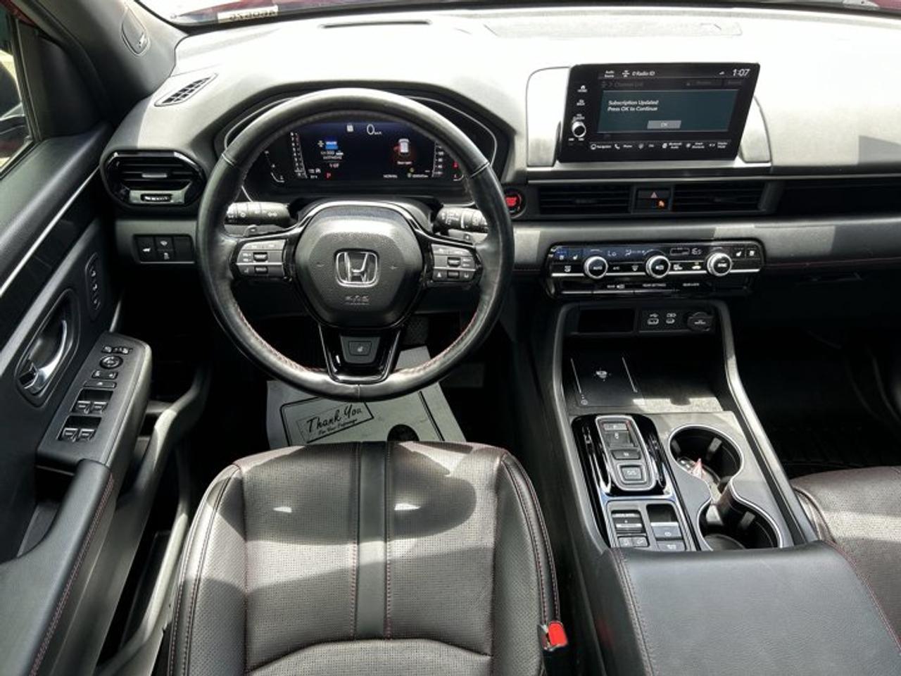 2025 Honda Pilot Black Edition AWD | One Owner | No Accidents | Leather Seats | 360 Camera Photo