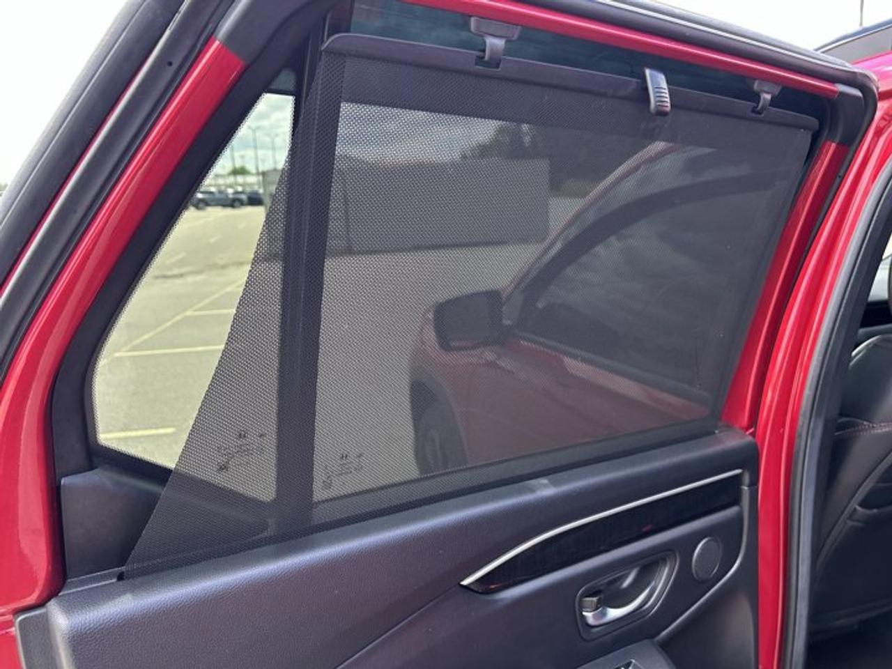 2025 Honda Pilot Black Edition AWD | One Owner | No Accidents | Leather Seats | 360 Camera Photo