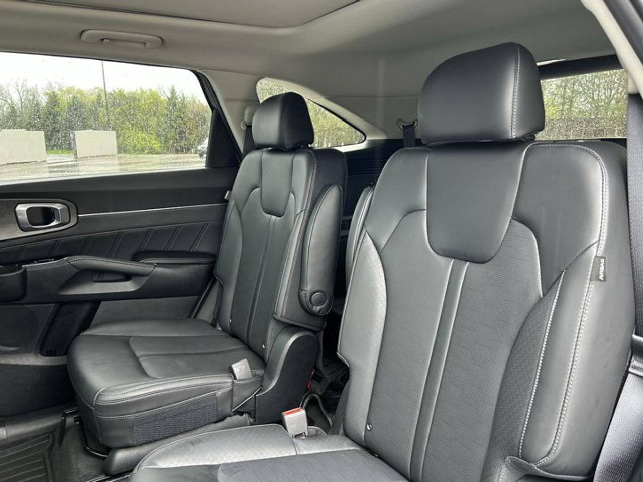 2025 Kia Sorento X-Line AWD | One Owner | No Accidents | Leather Seats | Heated Steering Wheel Photo