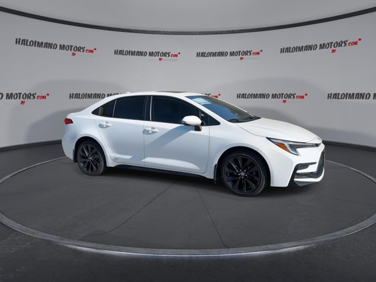 2025 Toyota Corolla SE 2WD | Sunroof | Heated Steering Wheel Photo