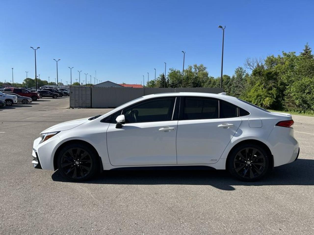 2025 Toyota Corolla SE 2WD | Sunroof | Heated Steering Wheel Photo