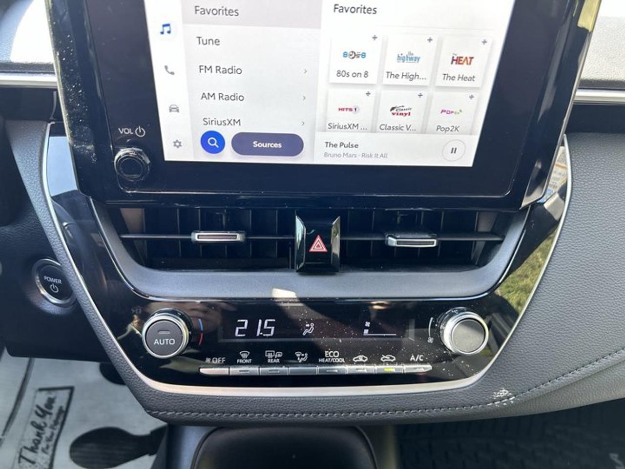 2025 Toyota Corolla SE 2WD | Sunroof | Heated Steering Wheel Photo
