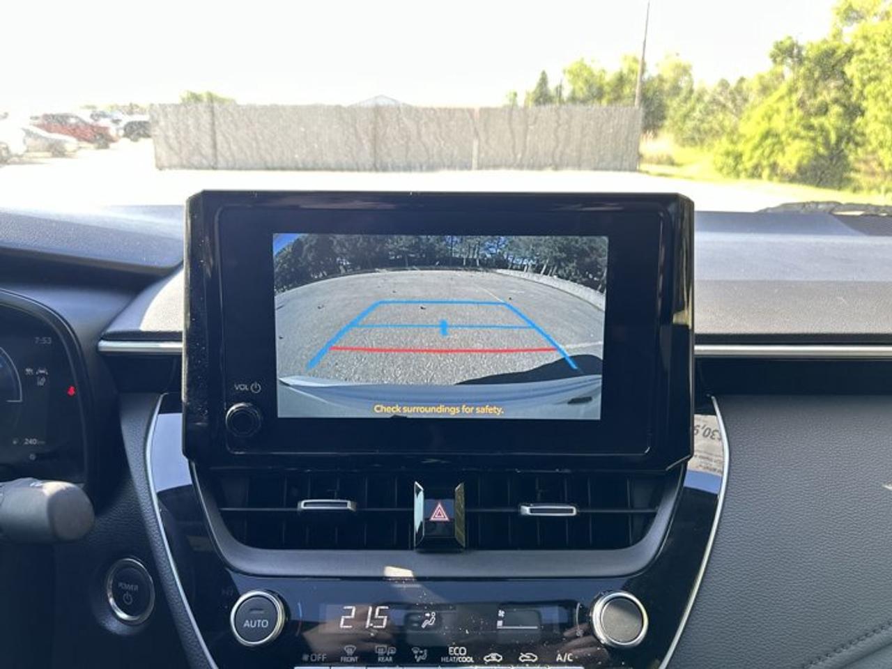 2025 Toyota Corolla SE 2WD | Sunroof | Heated Steering Wheel Photo